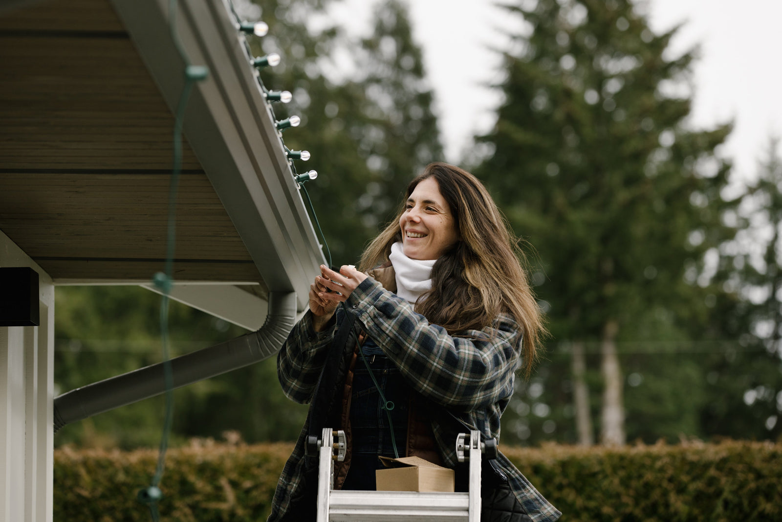 These 10 Sales + Marketing Tactics Will Grow Your Holiday Light Installation Business