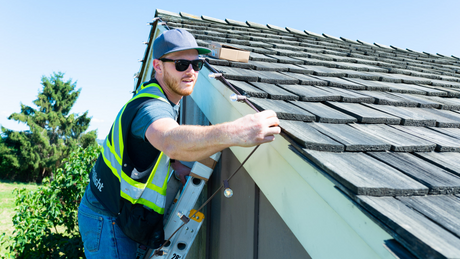 Ladder Safety: Your Guide to Hanging Christmas Lights