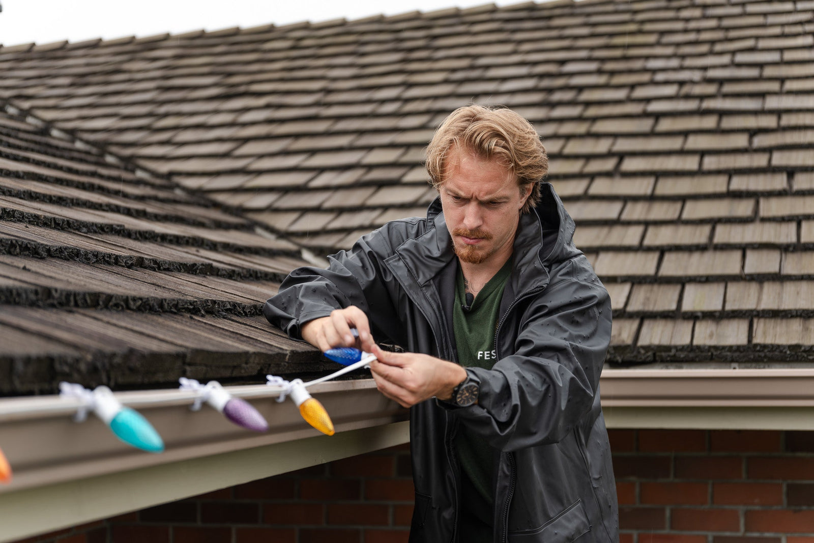 Hire the Best Team for Your Holiday Light Installation Business
