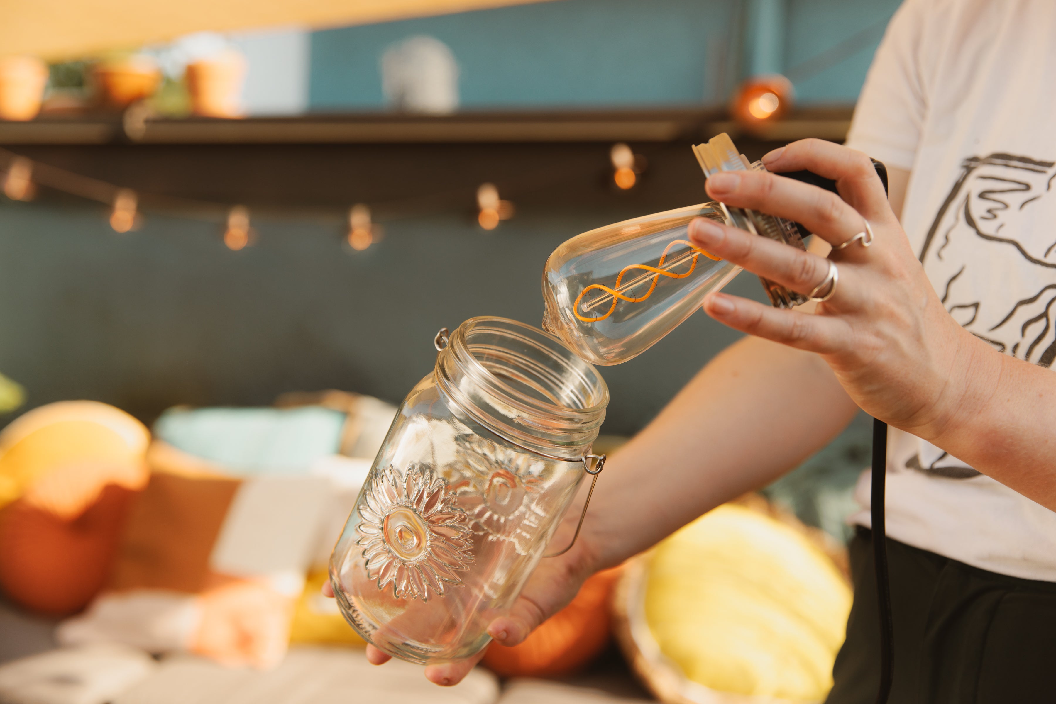 ST64 Spiral Filament Bulbs - 5V – Big Star Lights